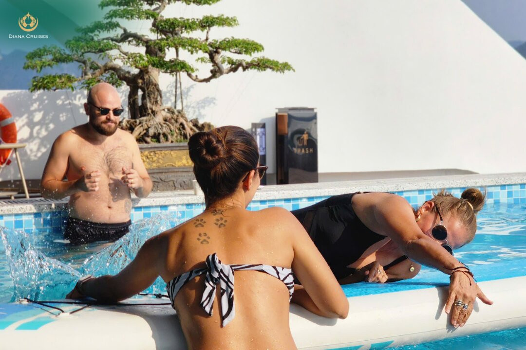 Diana Cruise-Ha Long City必去景点