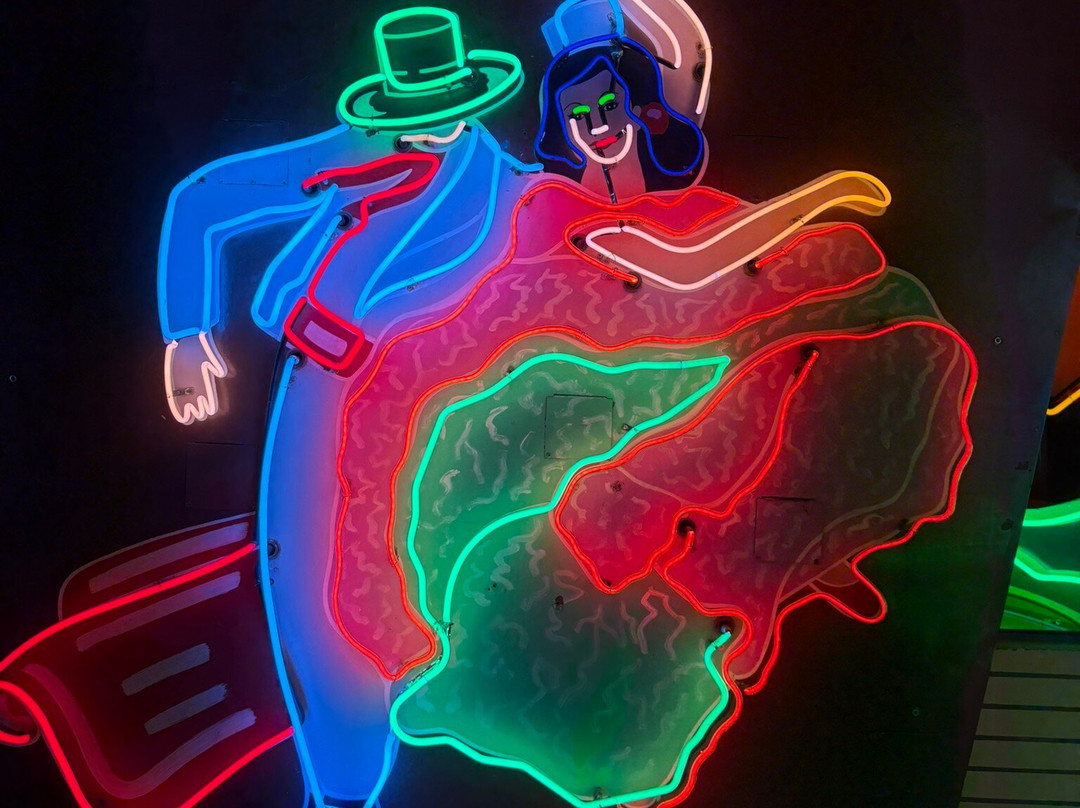 Museum of Neon Art-格伦代尔必去景点