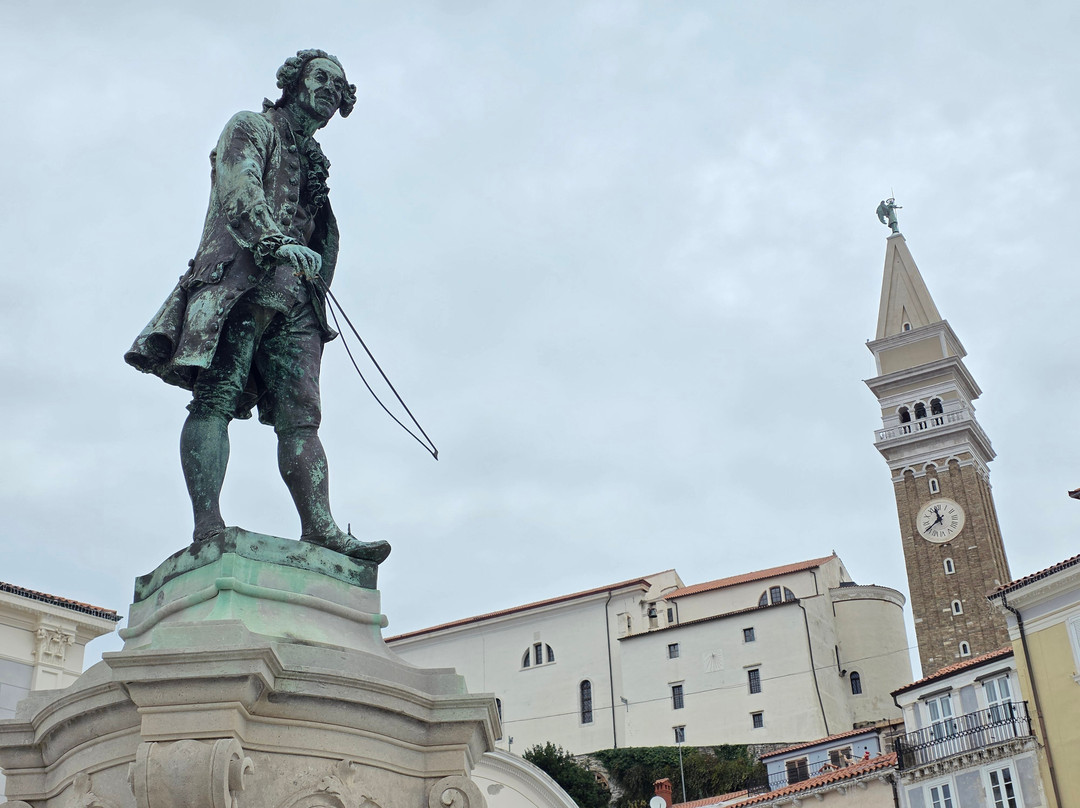 塔替尼广场（Tartinijev trg）-皮兰必去景点