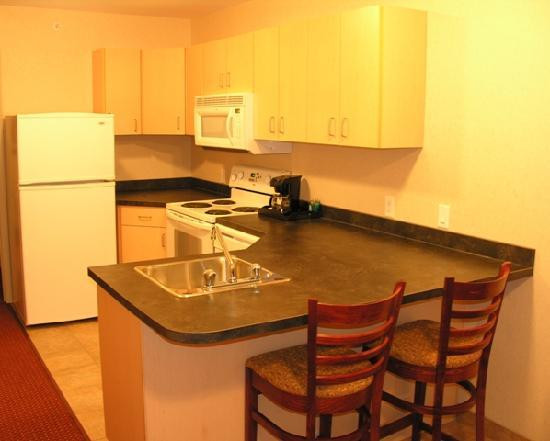 Pomeroy Inn & Suites Fort St. John