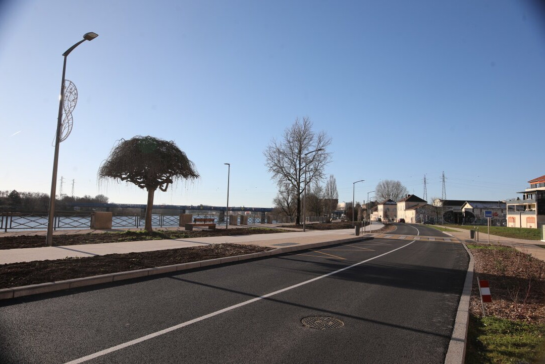 Quai Saint-Cosme-索恩河畔沙隆必去景点