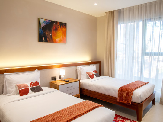 The Meru House主图