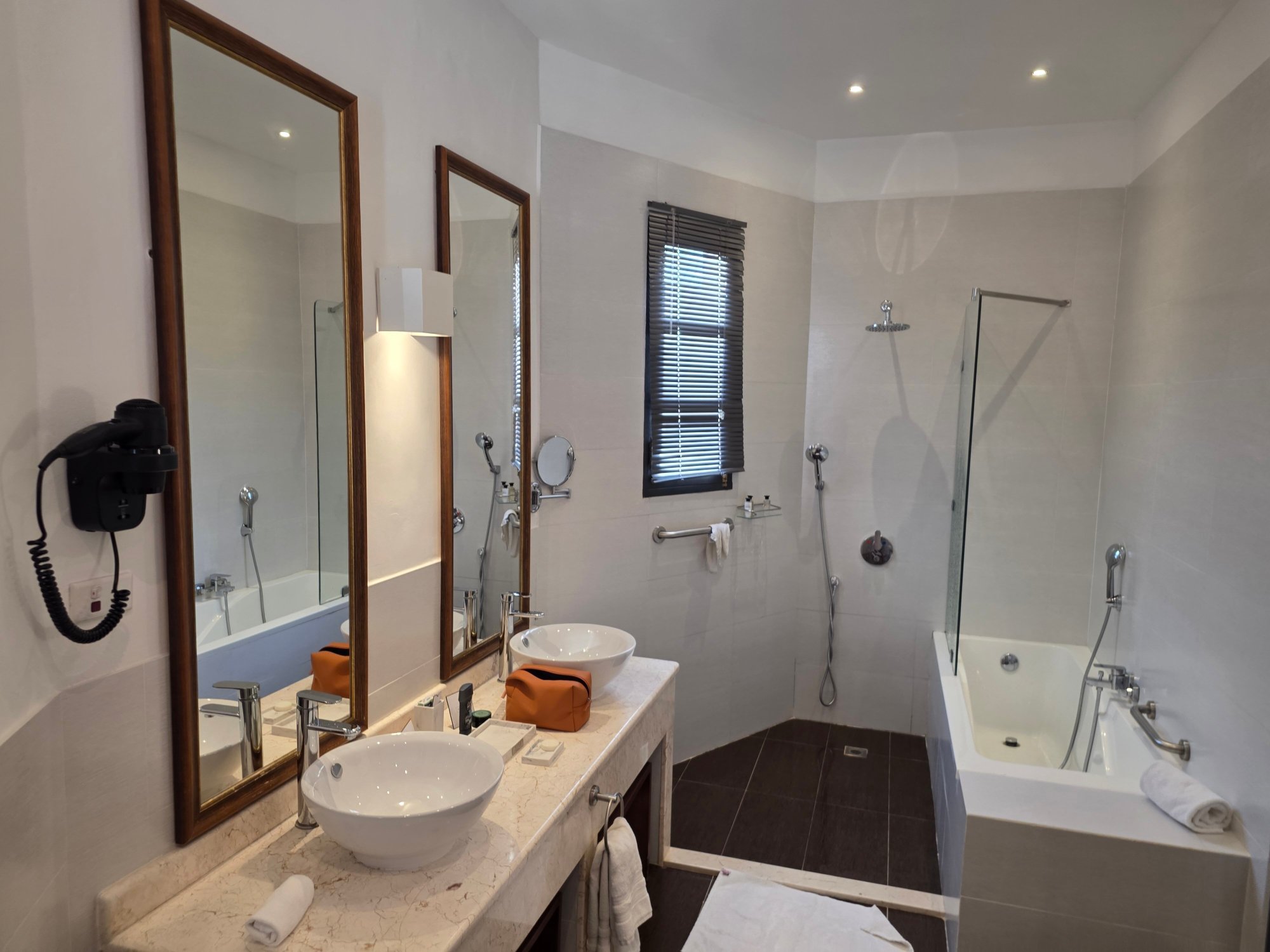 VOYA Boutique Hotel-浴室