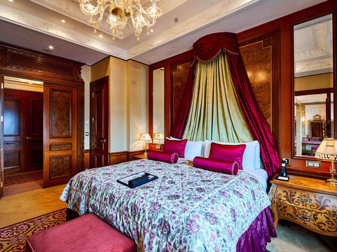 基辅费尔蒙大酒店主图