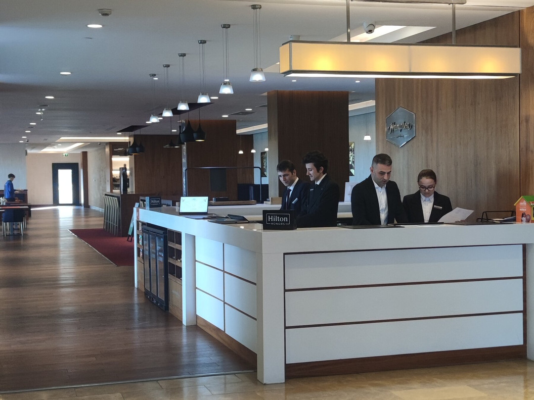 萨姆松希尔顿欢朋酒店主图