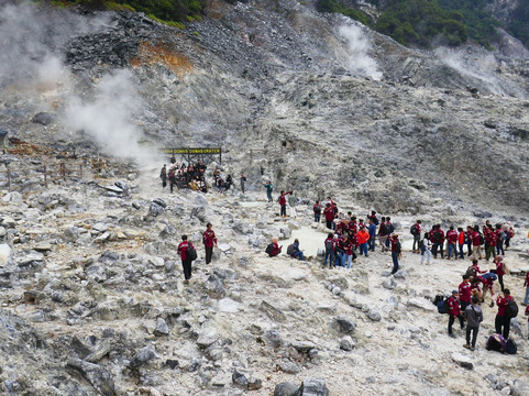 Domas Crater-连旺必去景点