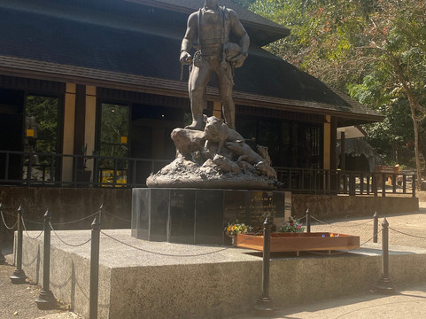 Tham Luang Nang Non-美塞必去景点