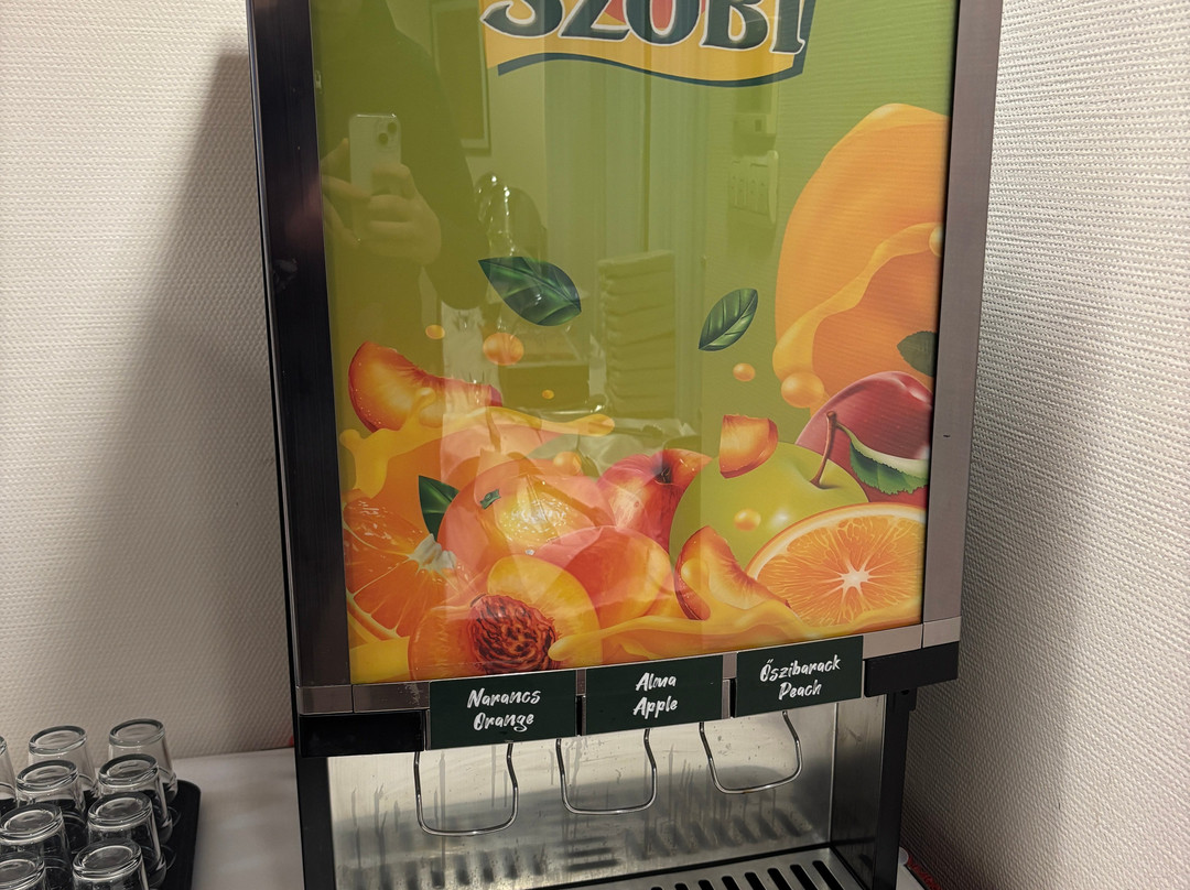 艾斯特拉高级酒店主图