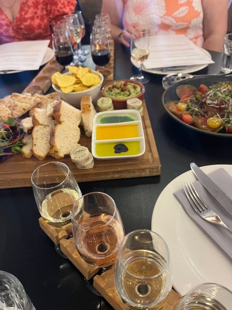 Three Choirs Vineyards-官方