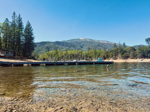 Whiskeytown Lake-雷丁必去景点