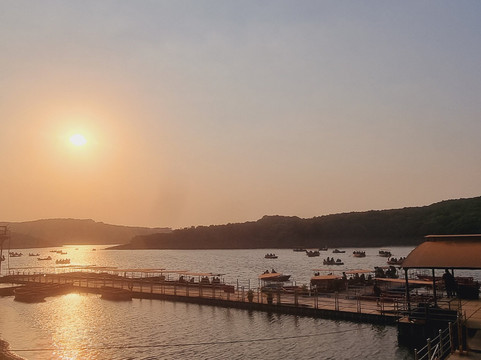 Venna Lake-马哈巴勒什瓦必去景点