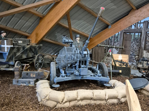 Musee de la Batterie de Merville-Merville-Franceville-Plage必去景点