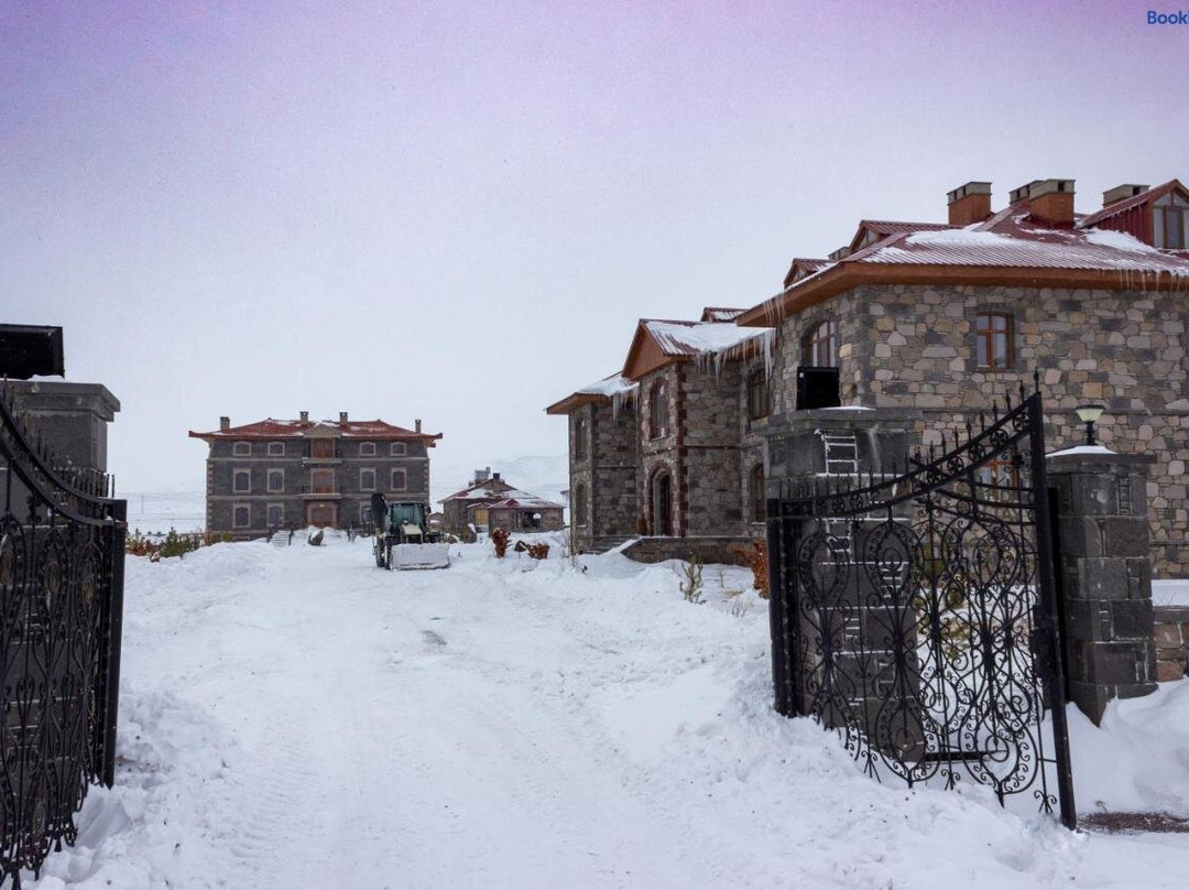Lake Cildir Lodge