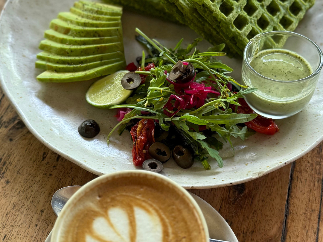 Alchemy Yoga & Meditation Center-Sayan必去景点