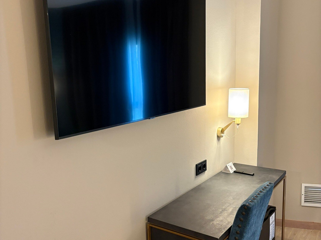 希洪佩拉约国王爵怡酒店主图