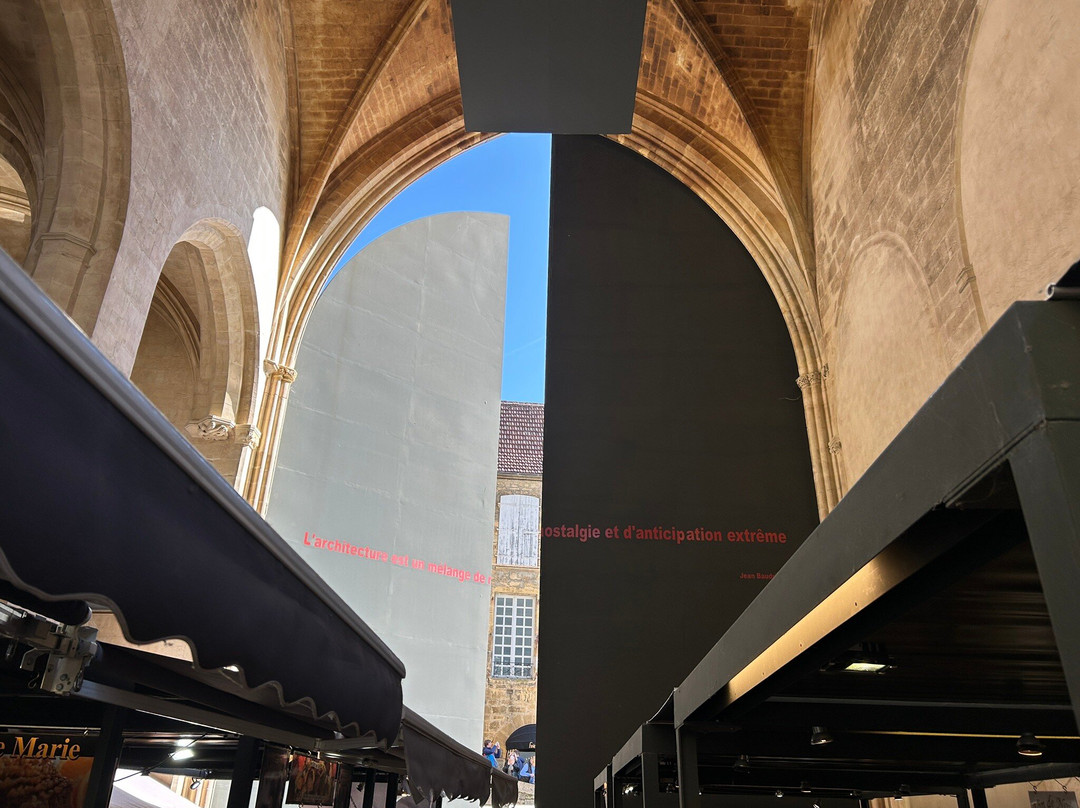 Marche Couvert - Marche Alimentaire de Sarlat-萨尔拉必去景点