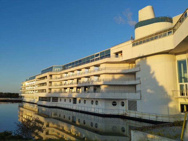 美丽华拉西加尔海水浴及 Spa 酒店-旅行者