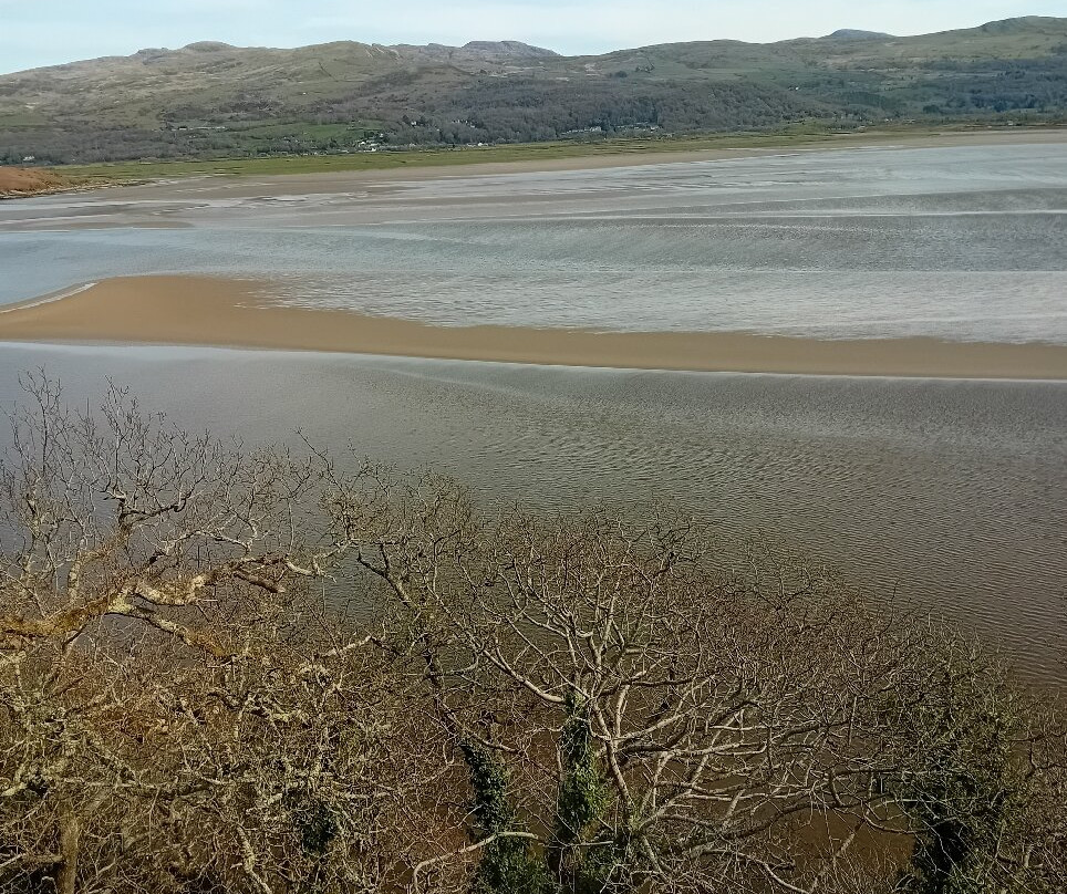 梅里昂港村与德多拉斯城堡酒店主图