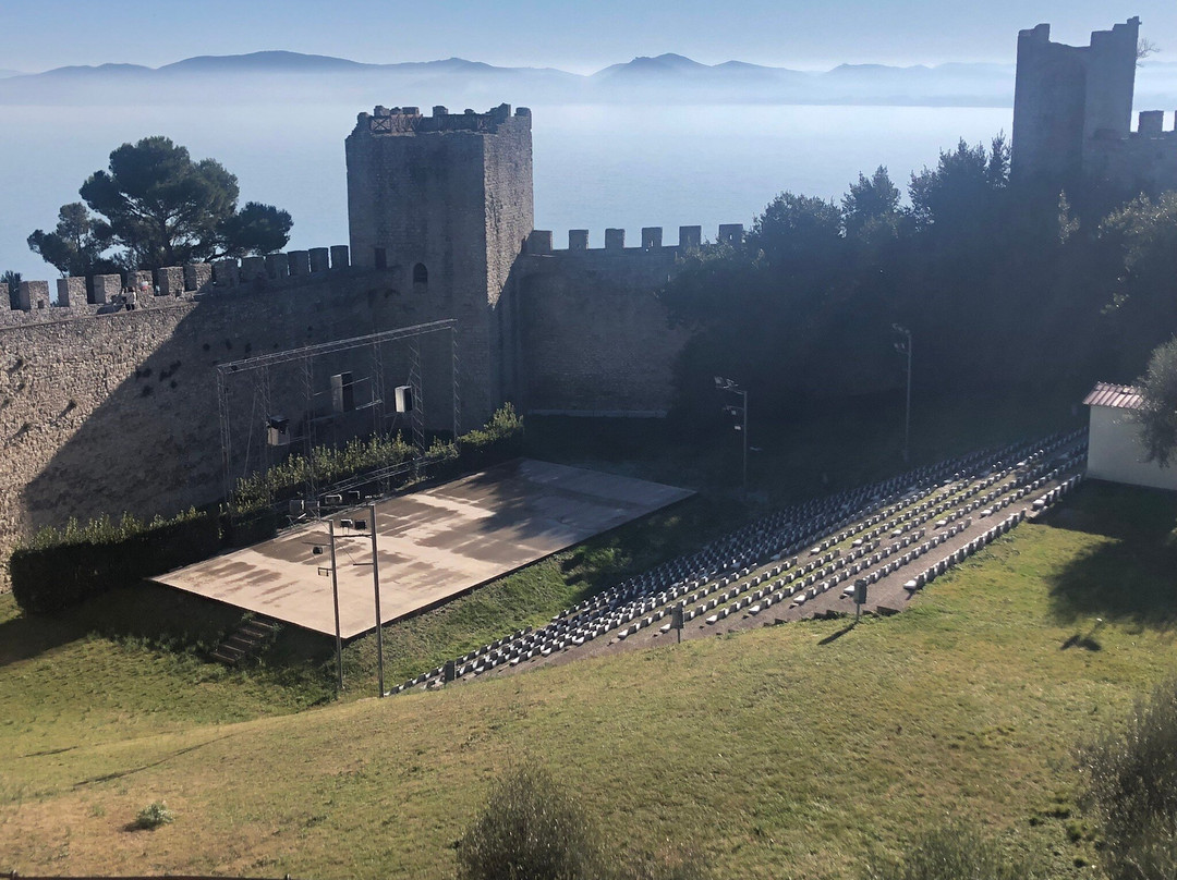 Rocca del Leone-Castiglione del Lago必去景点