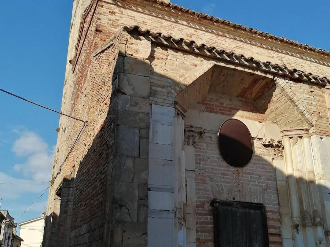 Pievania dei S.S. Stefano e Vincenzo-Monterubbiano必去景点