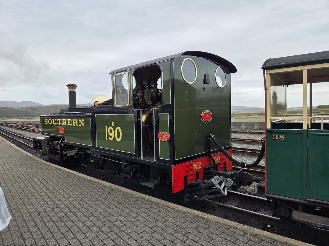 Ffestiniog & Welsh Highland Railways-波特马多克必去景点