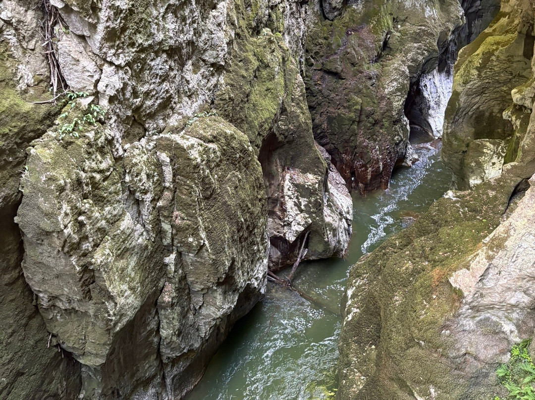 杜费里峡谷-Lovagny必去景点