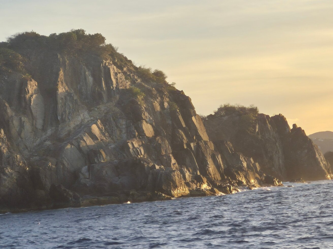 Island Adventures New Horizons & Breakaway Charters-Estate Thomas必去景点
