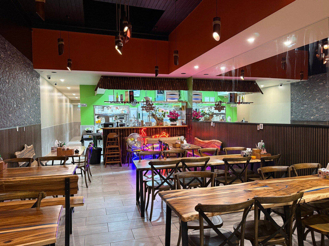 Pho Viet Vietnamese Bar & Grill