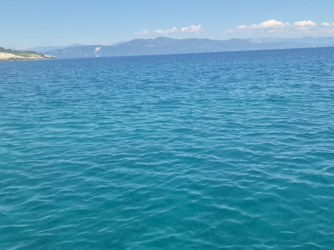 Merianos Boats & Sports-Agios Georgios必去景点