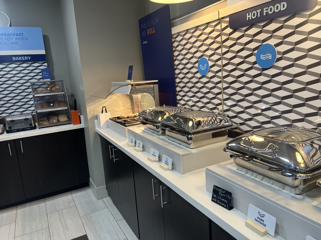 Holiday Inn Express & Suites LINDALE - TYLER by IHG主图