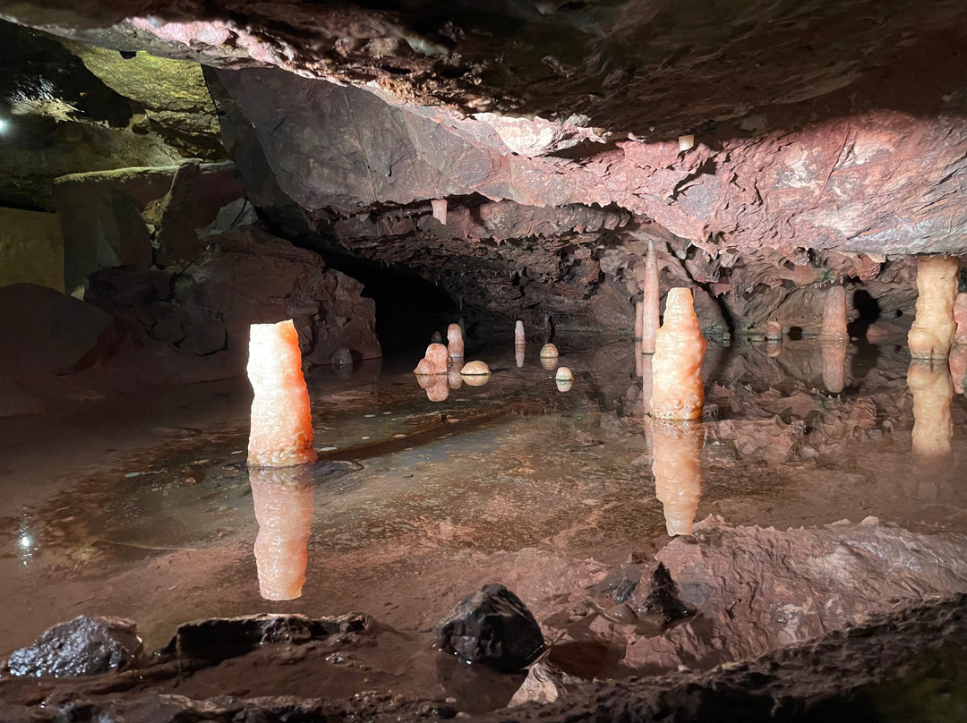 Cheddar Gorge & Caves-Cheddar必去景点