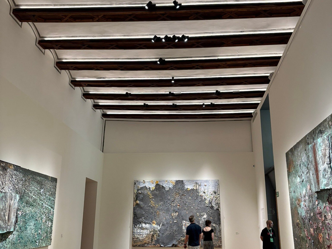 Centre d'Art Hortensia Herrero (CAHH)-阿尔沃拉亚镇必去景点