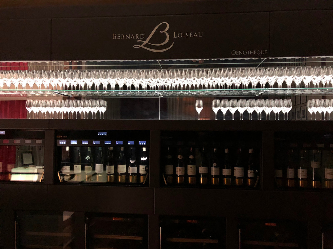 瑞莱斯伯纳德洛伊瑟酒店主图