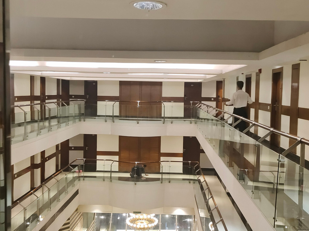皇家克里夫酒店主图