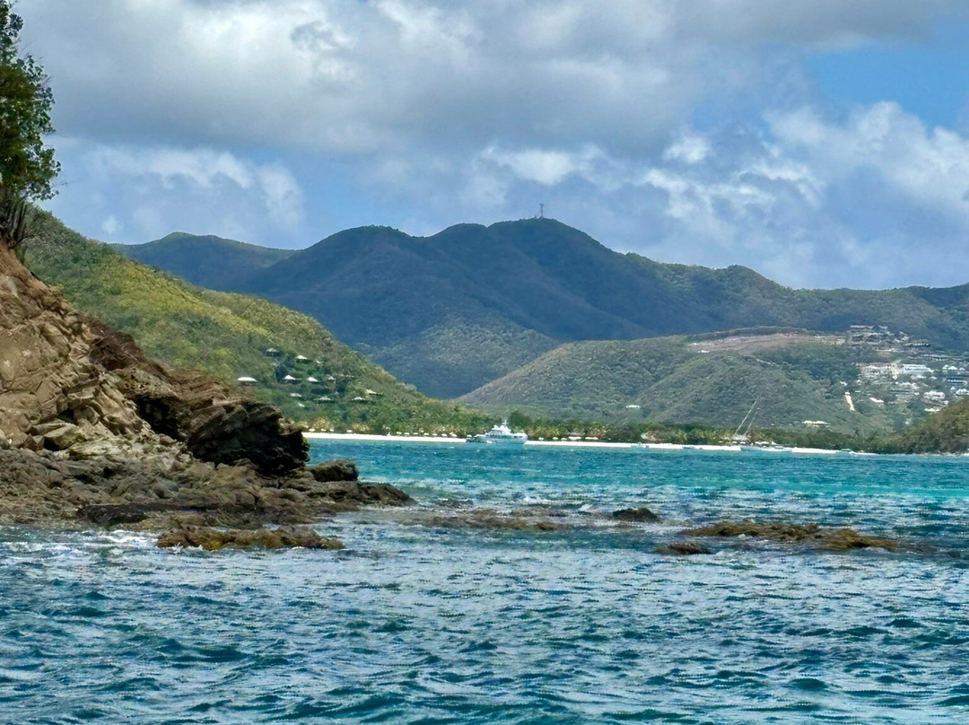 Catamaran Sailing Antigua-Jolly Harbour必去景点