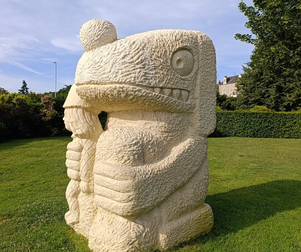 Square de Forme-Chateau-Gontier必去景点