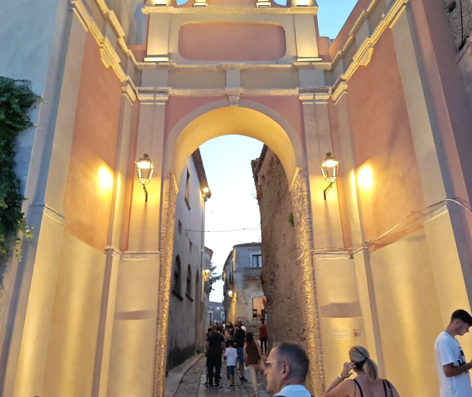 Centro Storico-Gerace必去景点