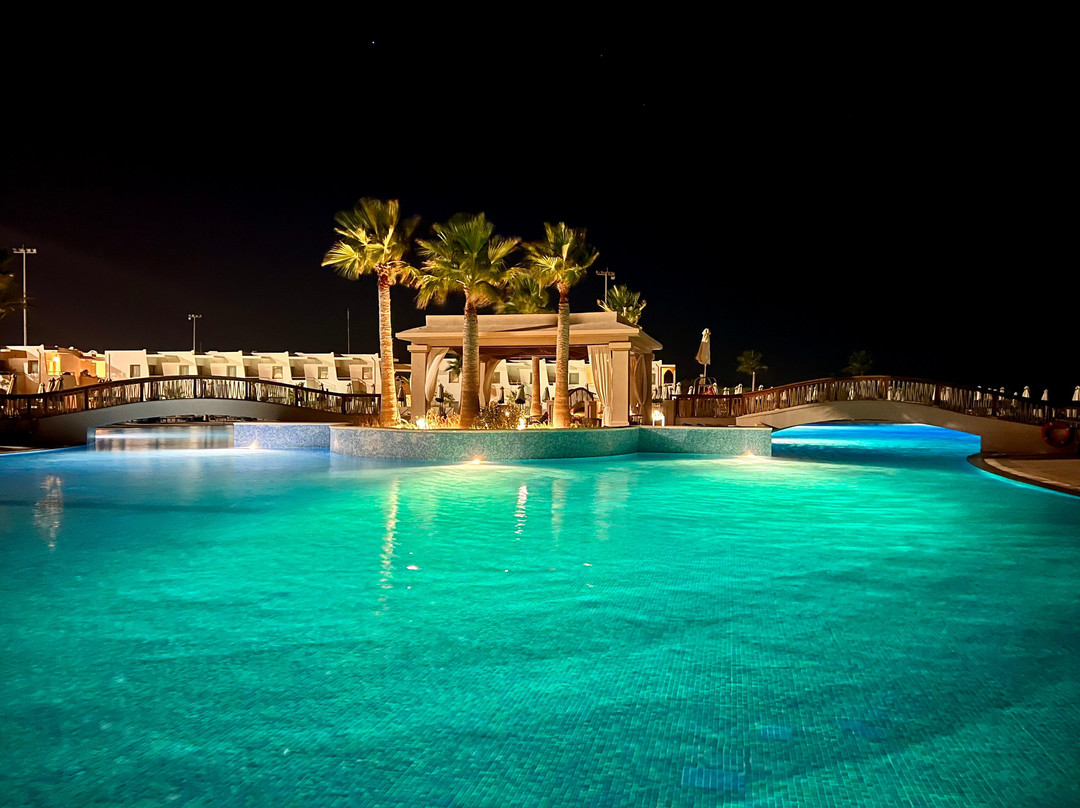 Atlantica Ocean Beach Resort主图