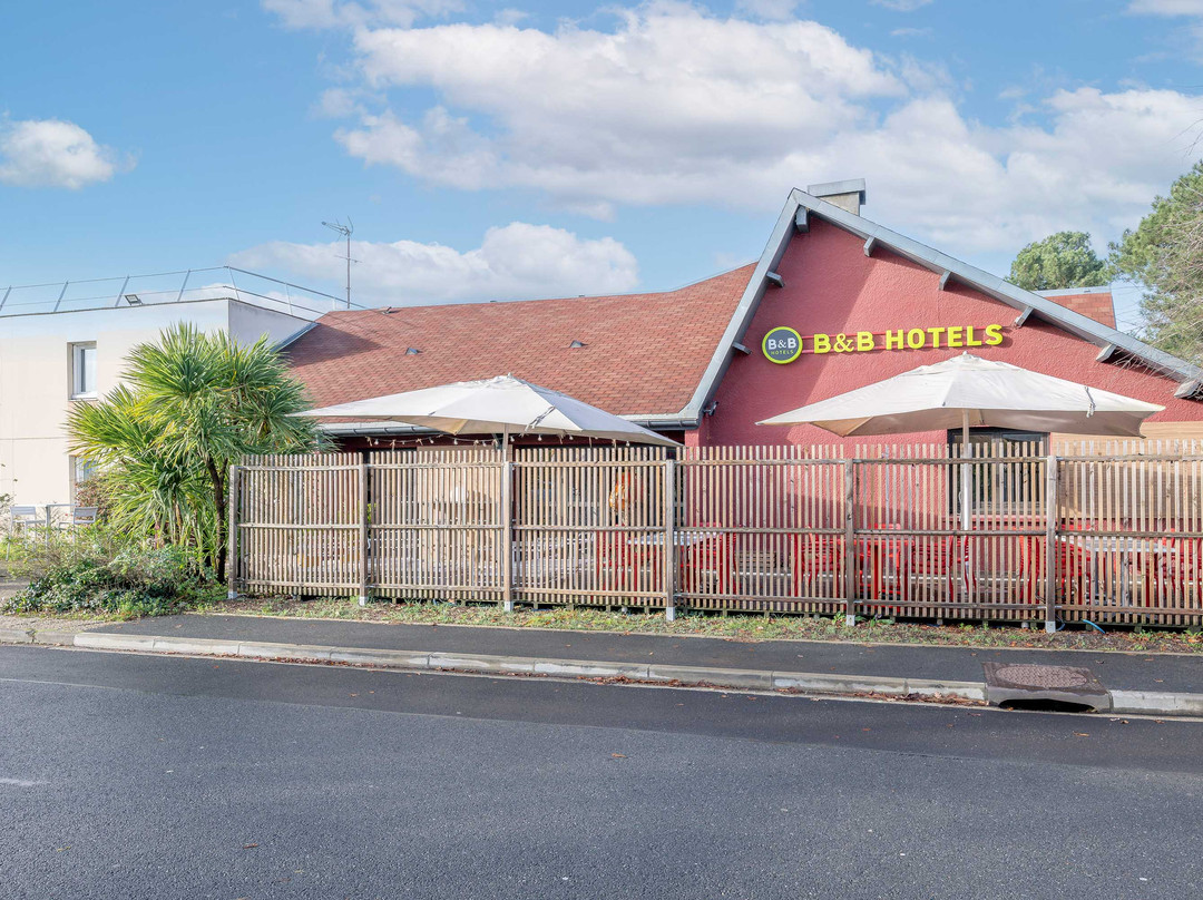波尔多梅里尼亚克卡德拉机场住宿加早餐酒店 3星级主图