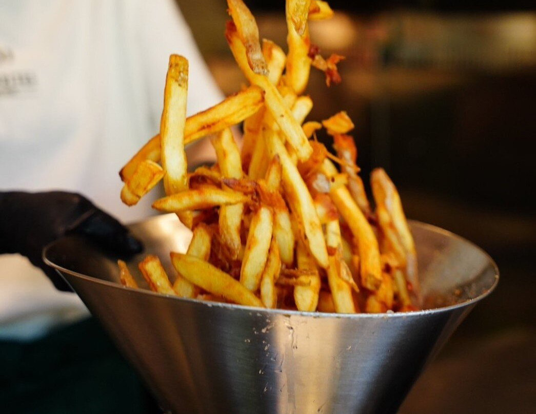 PAPA FRITES 靱公園