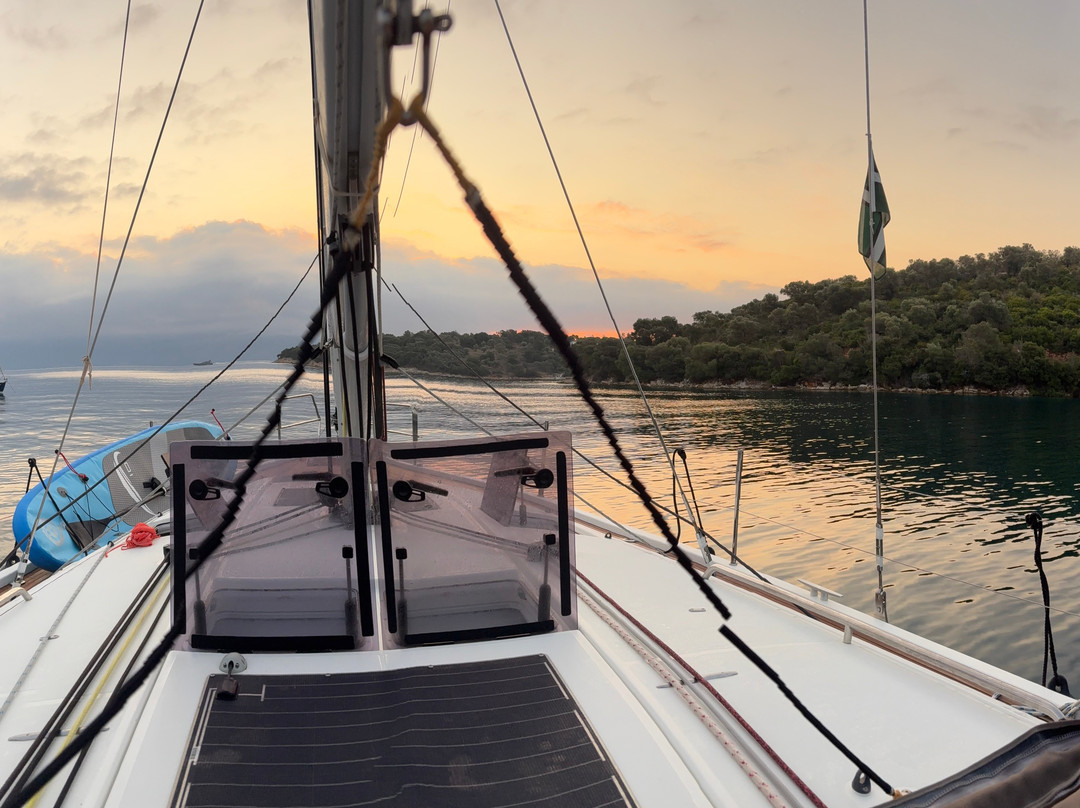 Nisos Yacht Charter-Nidri必去景点