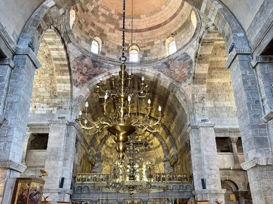 Panagia Ekatondapiliani-帕罗奇亚必去景点