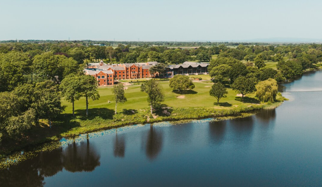 Golf At Fairmont Cheshire, The Mere-纳茨福德必去景点