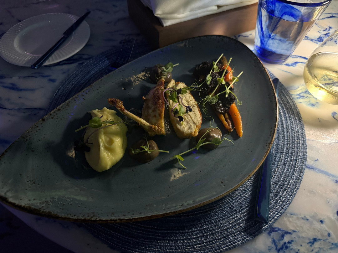 Only Blu - Under Ocean Restaurant