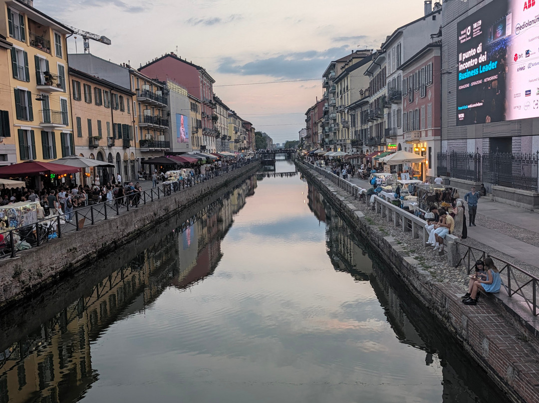 米兰： 夕阳纳维格利美食饮料之旅由做吃更好-米兰必去景点
