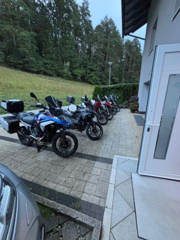 特纳湖克恩顿公寓酒店-旅行者