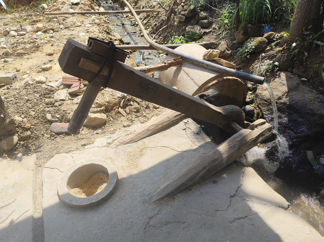 Giàng Su Homestay And Trekking