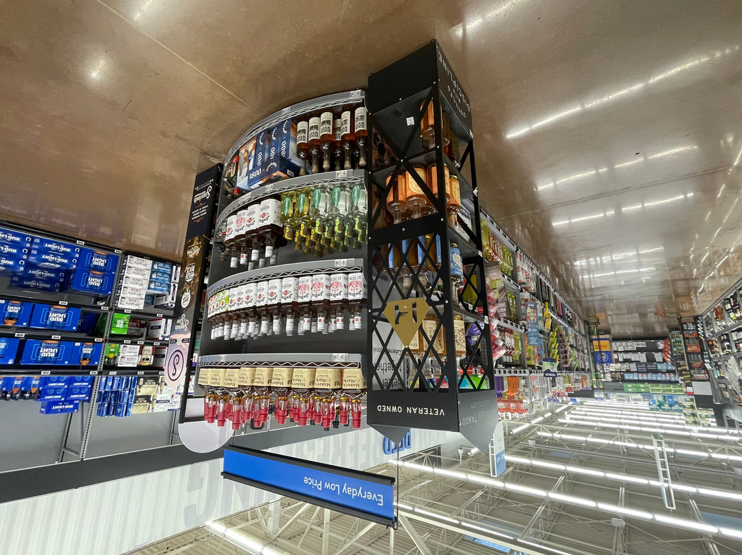 Walmart Supercenter-Newburgh必去景点