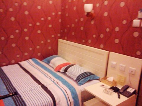 心动空间商务酒店-客卧