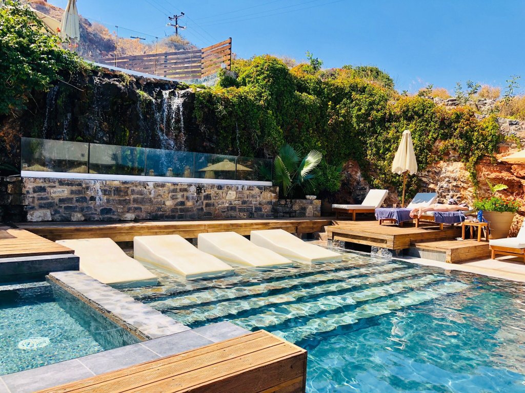 Elounda Orama-官方